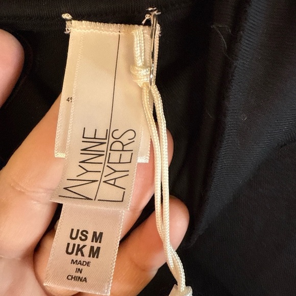 Elegant Black Sleeveless Blouse Size Medium Turtleneck NWT - Picture 5 of 10